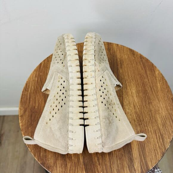 Isle Jacobsen Youth Tulip Shoes Beige Girls Size 2.5 - Picture 6 of 9